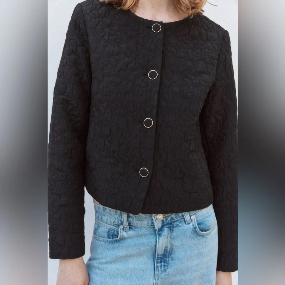 Zara round neck